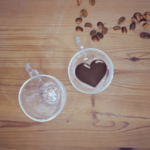 כוסות אספרסו עם דופן זכוכית כפולה בצורת לב