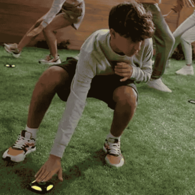 משחק Active Pod בשימוש בחוץ